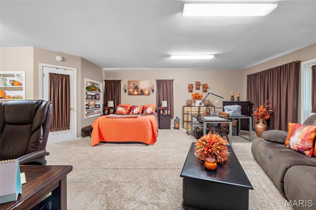 Maxes Sub - Residential