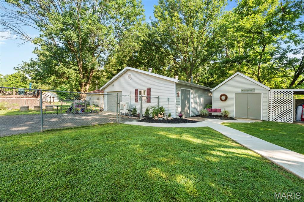 Maxes Sub - Residential