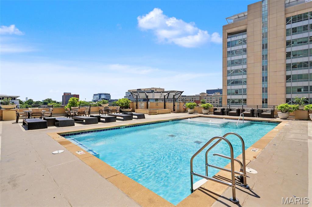Park East Tower - Residential