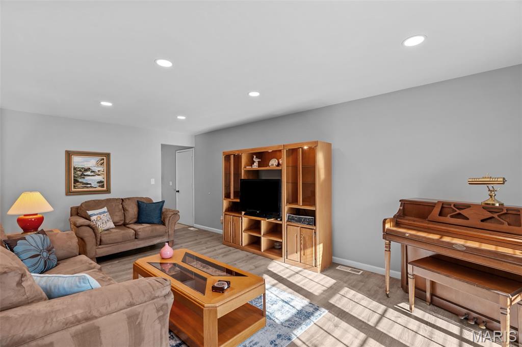 Westglen Village Add - Residential