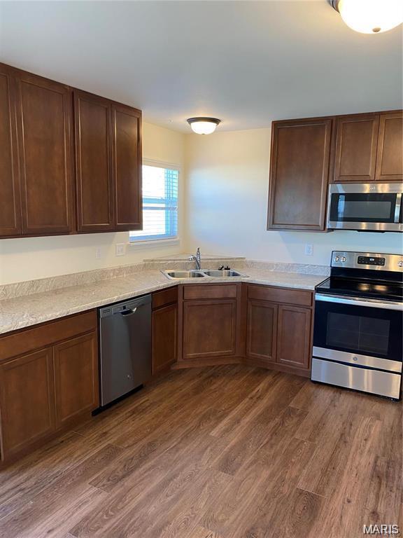 pearl vista - Residential Lease