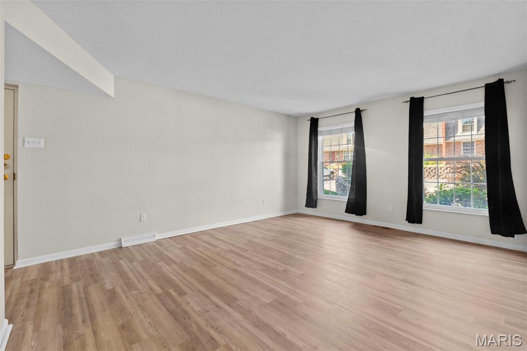 Chateau De Ville Condo Sec - Residential