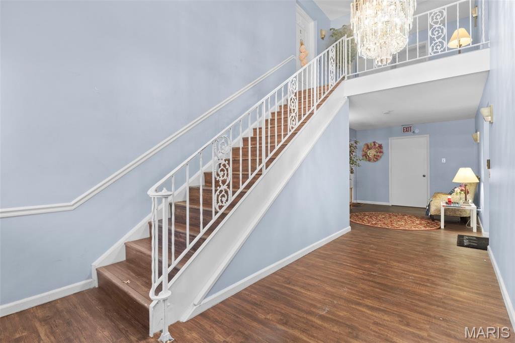 Chateau De Ville Condo Sec - Residential