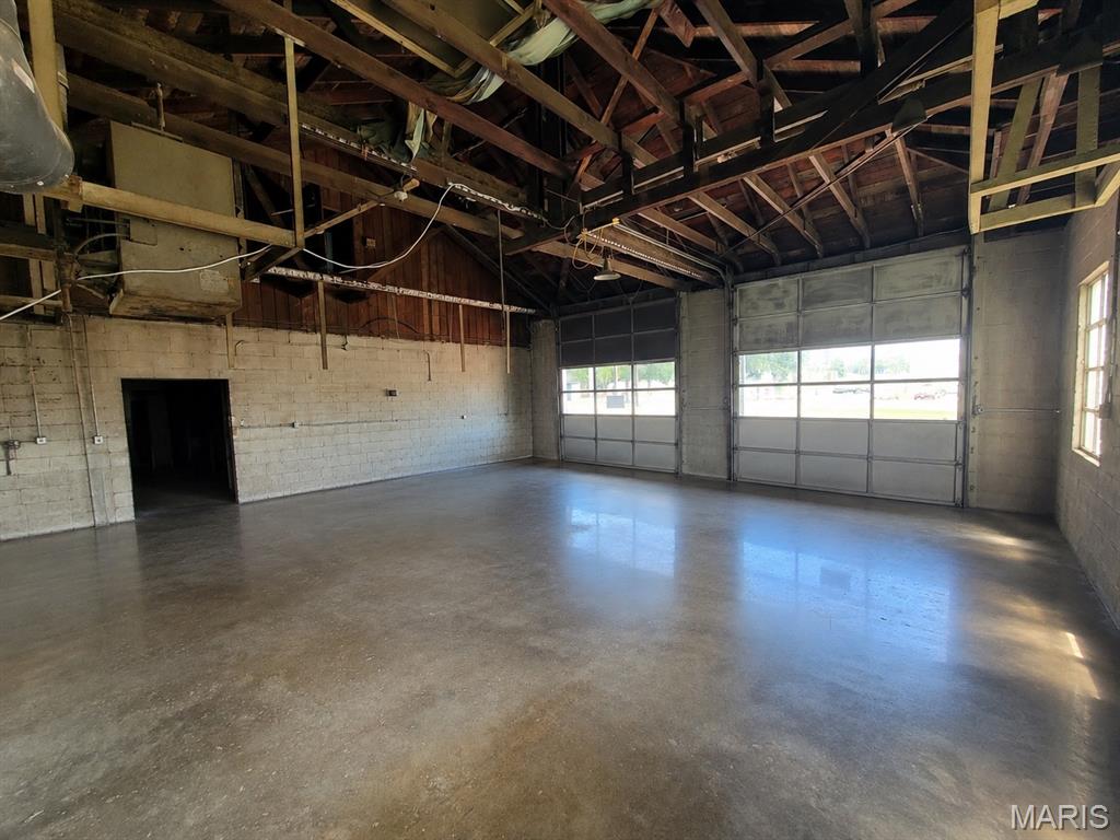 Longs - Commercial Sale