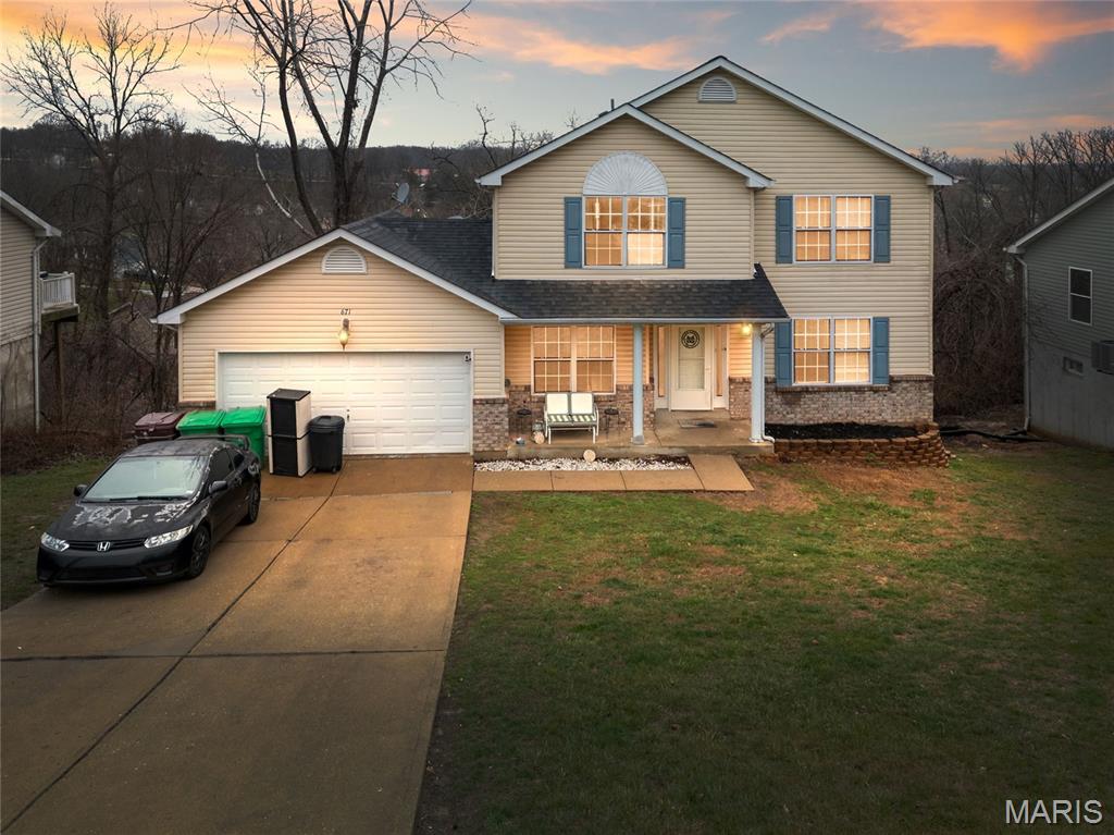 SELLER IS OFFERING $5000.00 CREDIT TOWARDS CLOSING COSTS 

ATTENTION VA BUYERS..THIS HOME HAS AN ASSUMABLE 3.25% MORTGAGE RATE ON THE A PORTION OF THE PURCHASE PRICE...  

Welcome to this 3BR, 4BA two-story traditional home in sought-after Hermitage Hills on a private wooded lot. The main level features a kitchen with breakfast bar, separate dining room, and comfortable living spaces perfect for everyday living or entertaining. Enjoy outdoor time on the vinyl-wrapped back deck overlooking mature trees.

The finished basement offers exceptional flexibility with two sleeping areas, a spacious living room, and a full bathroom with walkout access 
ideal for guests, home office, or recreation. With 3 full baths and a functional layout, this home offers space to live, work, and grow. Convenient Fenton location close to shopping, dining, and highways.
Neighborhood offers a community lake access. Also has a 3 year home warranty that the sellers will convey with the property