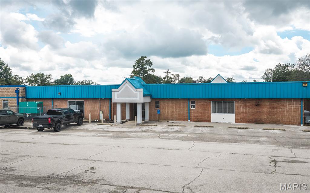 Tracts - Commercial Sale