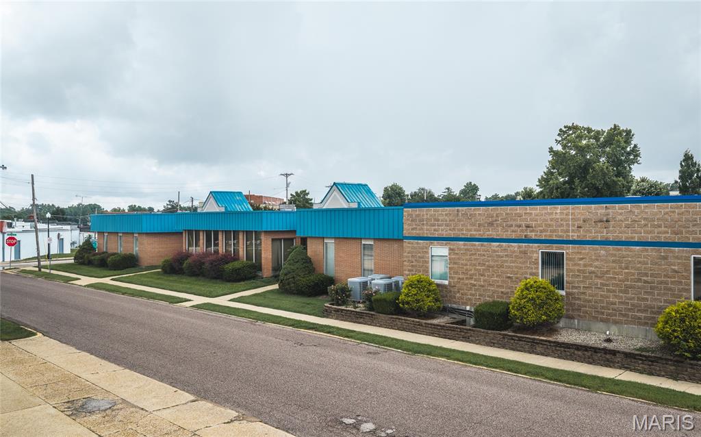 Tracts - Commercial Sale