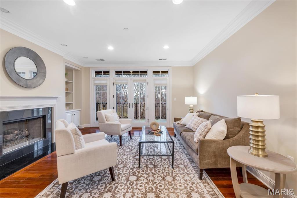 Laumeier Place Condo - Residential
