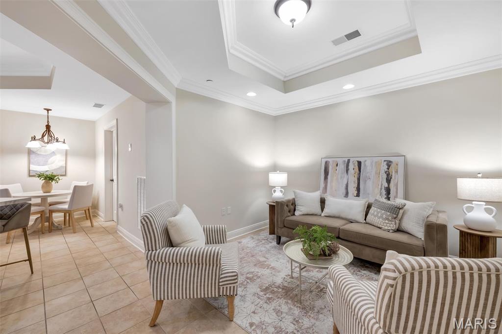 Laumeier Place Condo - Residential