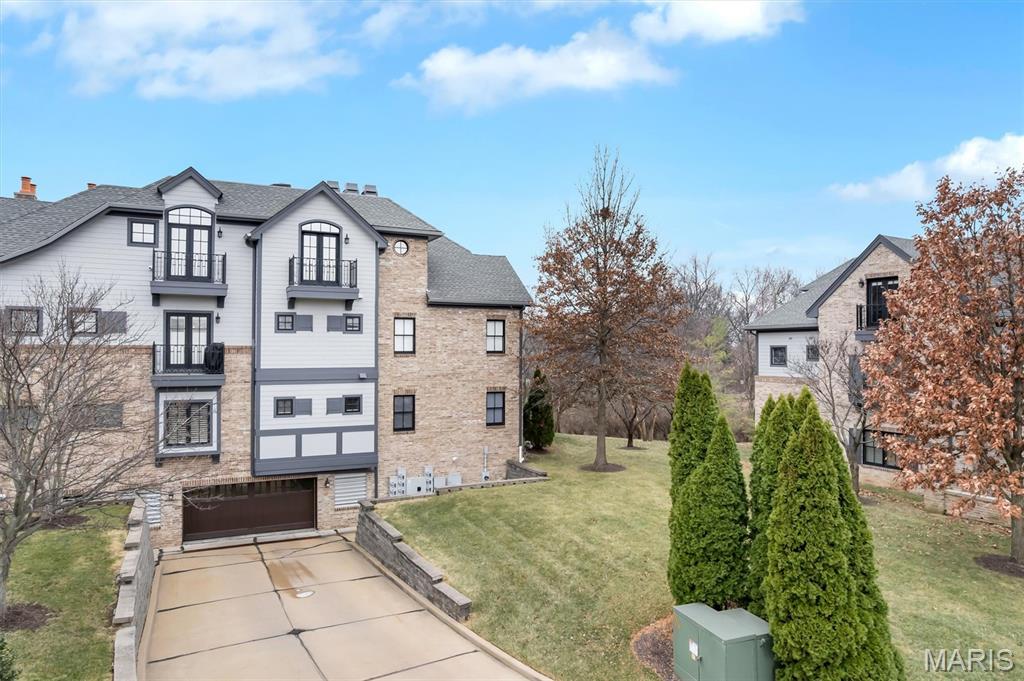 Laumeier Place Condo - Residential