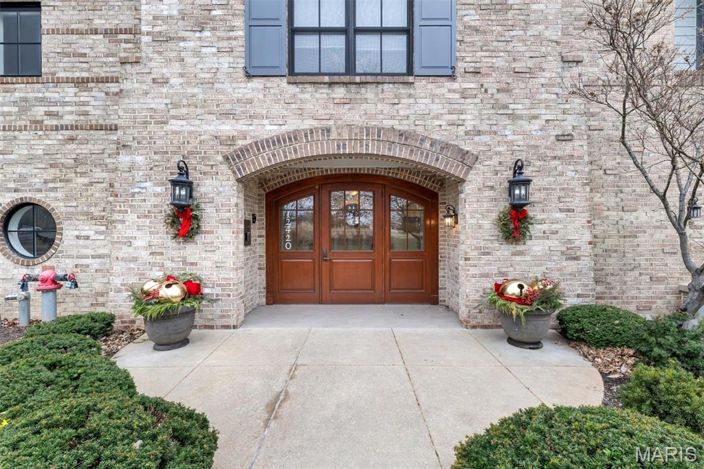 Laumeier Place Condo - Residential