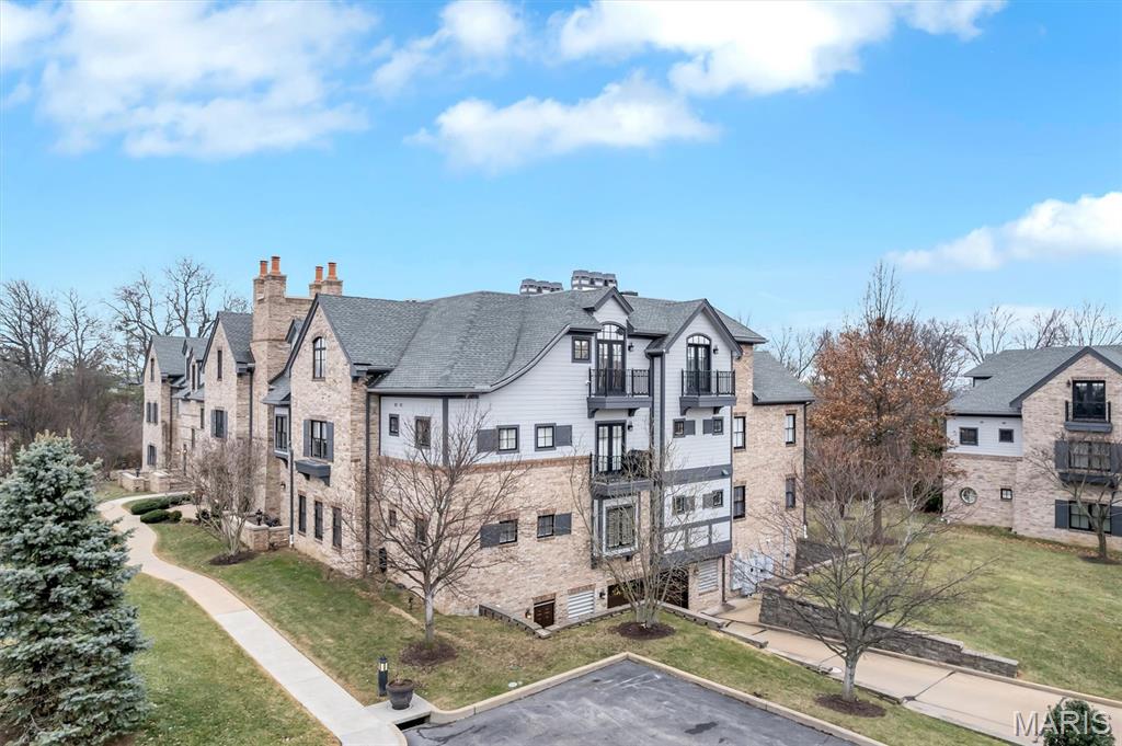 Laumeier Place Condo - Residential