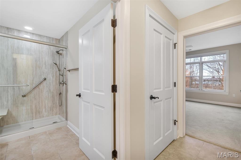 Laumeier Place Condo - Residential