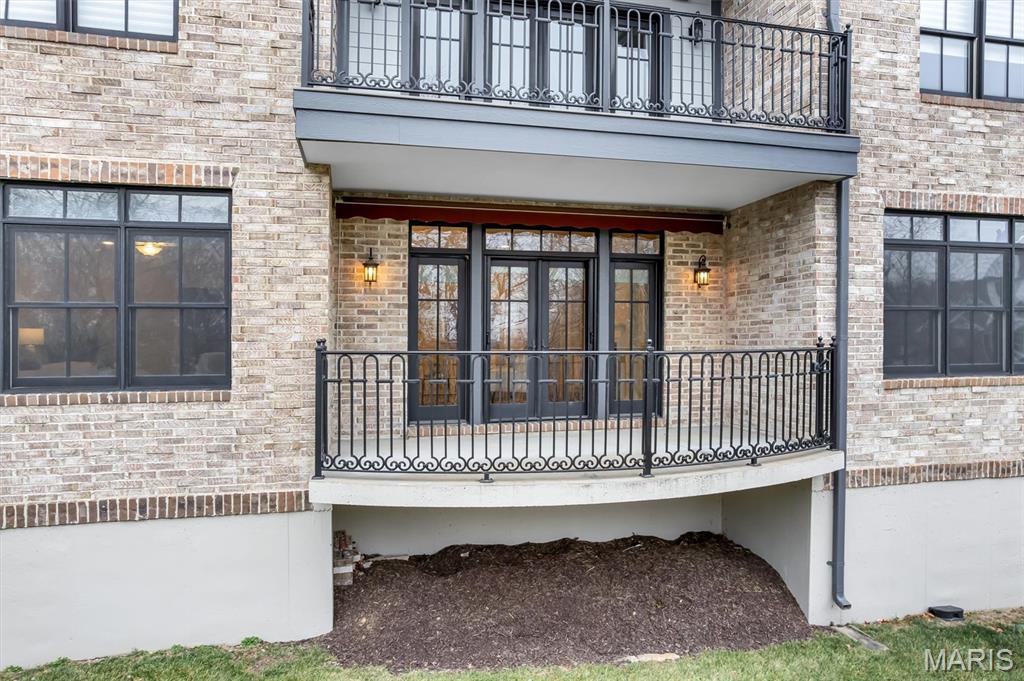 Laumeier Place Condo - Residential