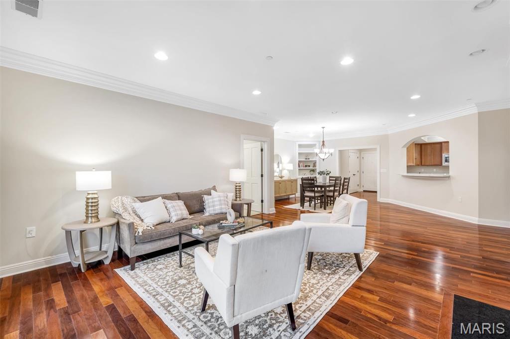Laumeier Place Condo - Residential