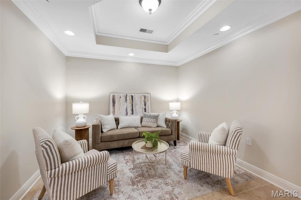 Laumeier Place Condo - Residential