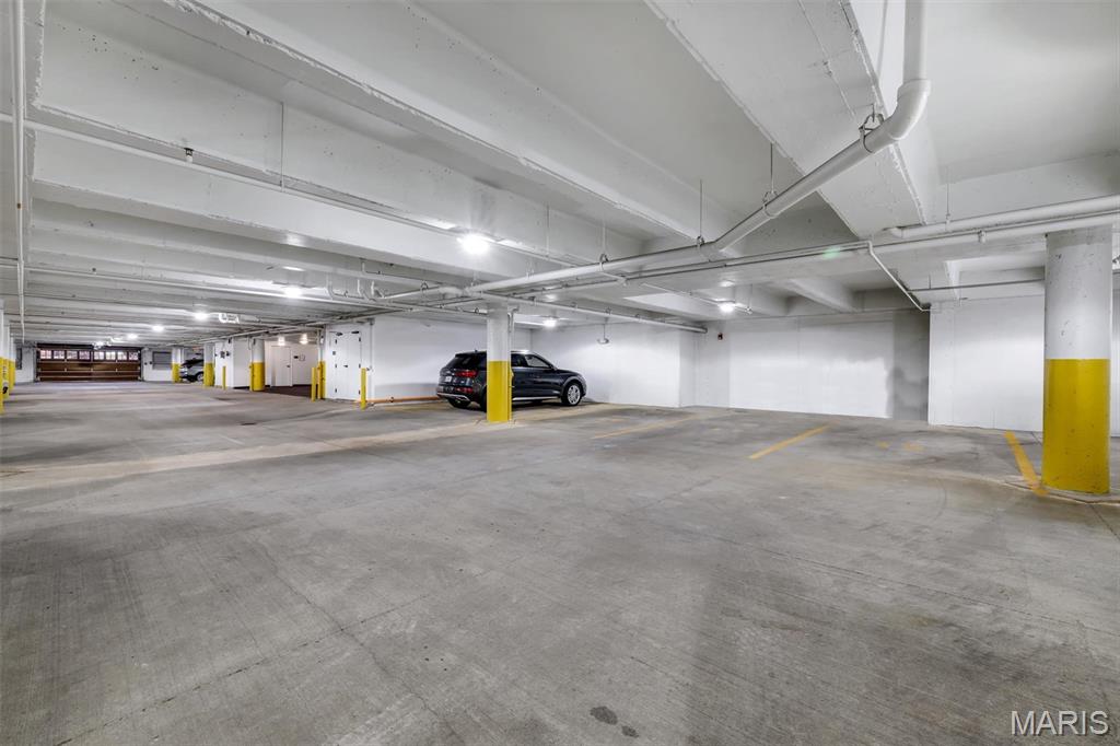Laumeier Place Condo - Residential