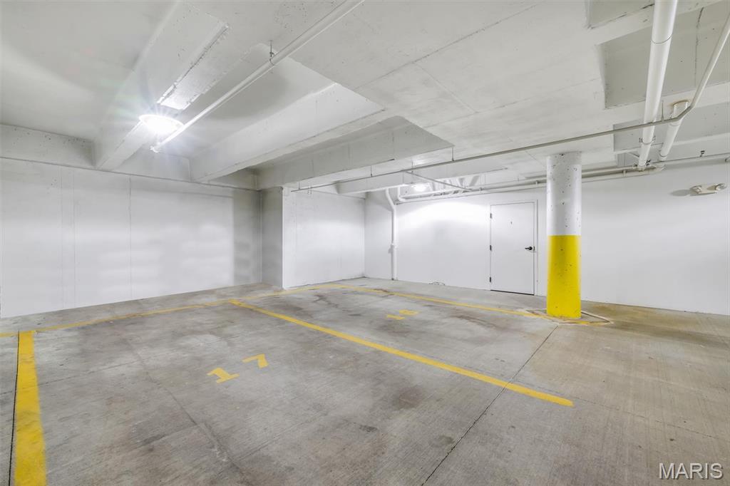 Laumeier Place Condo - Residential