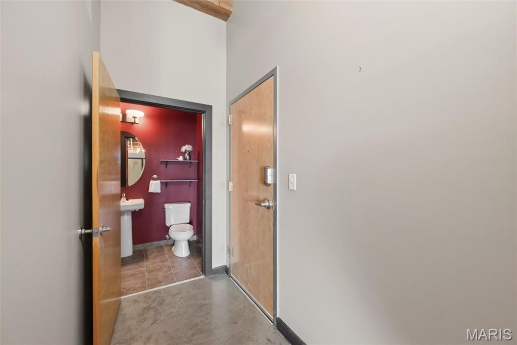 Dorsa Lofts Condo - Residential