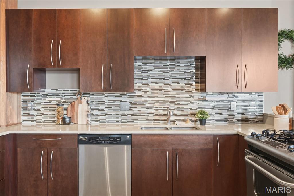 Dorsa Lofts Condo - Residential