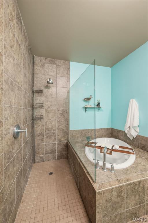 Dorsa Lofts Condo - Residential
