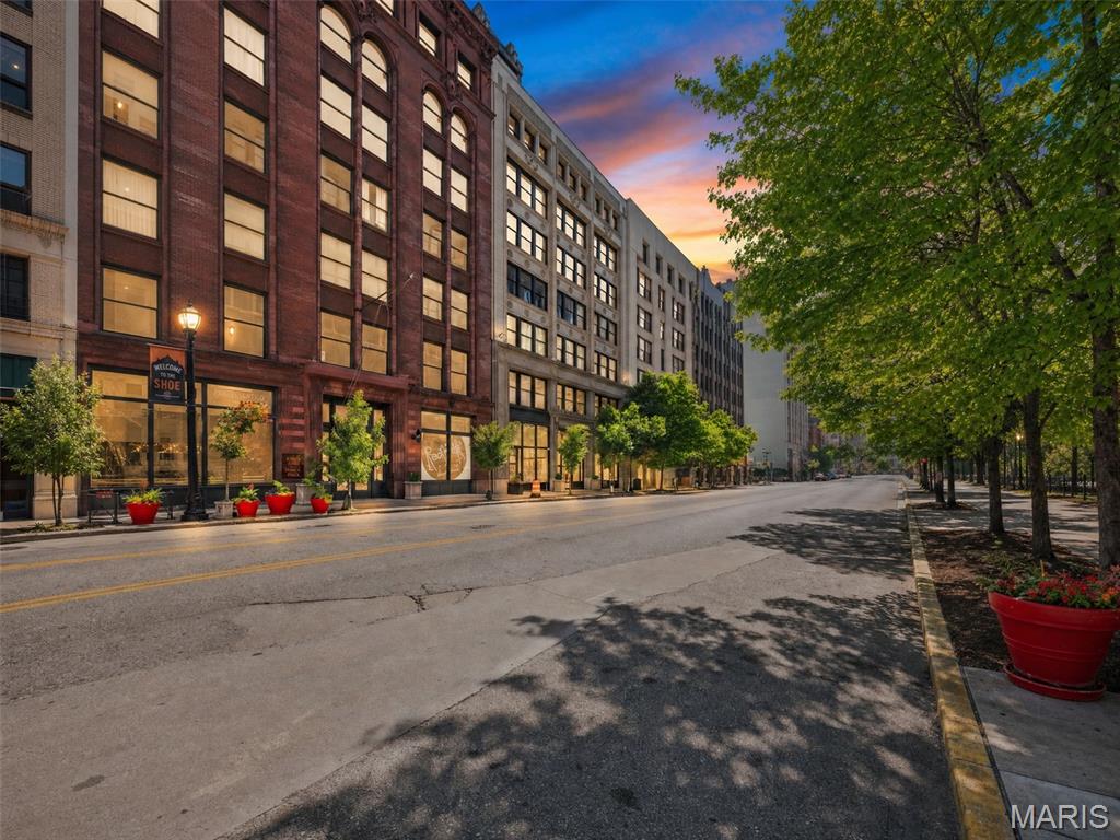 Dorsa Lofts Condo - Residential