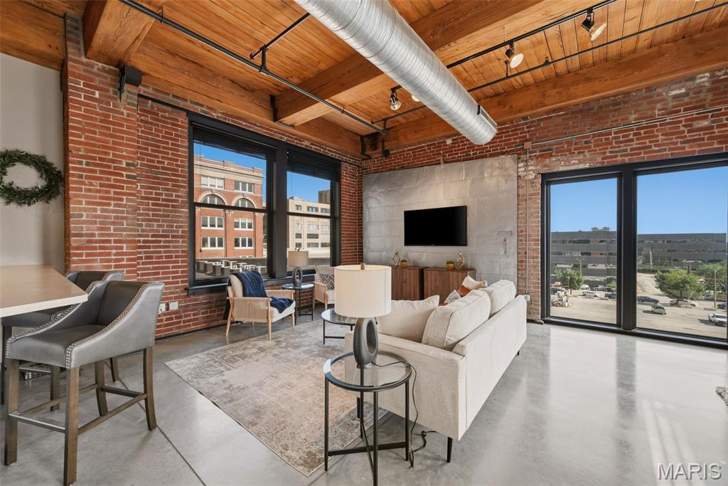 Dorsa Lofts Condo - Residential