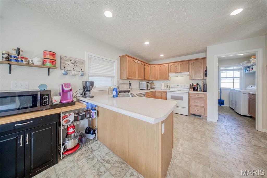 Country Aire Place - Residential