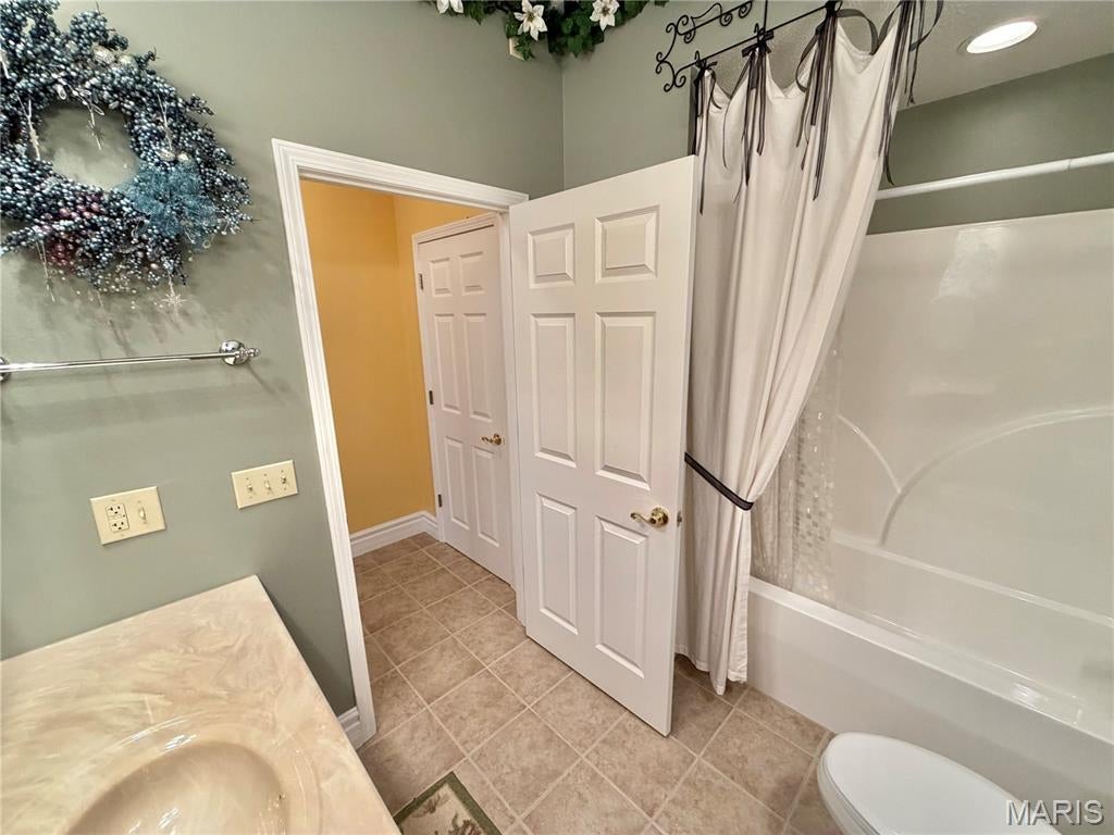 Fox Mill Estates - Residential
