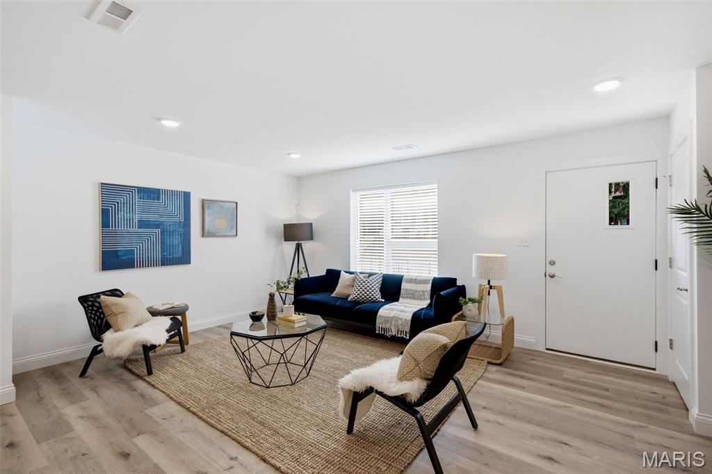 St Louis Commons Add - Residential