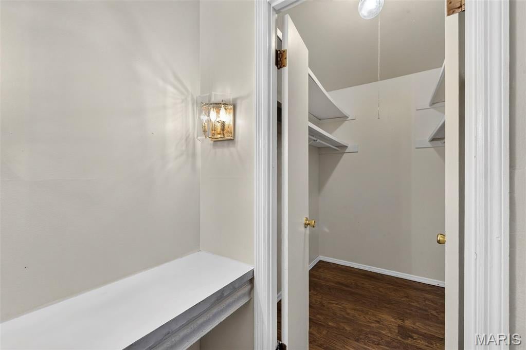 Granada Condo - Residential