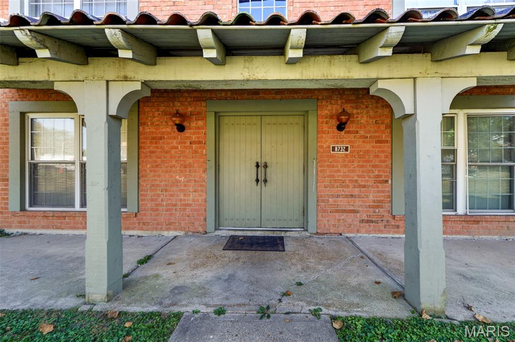 Granada Condo - Residential