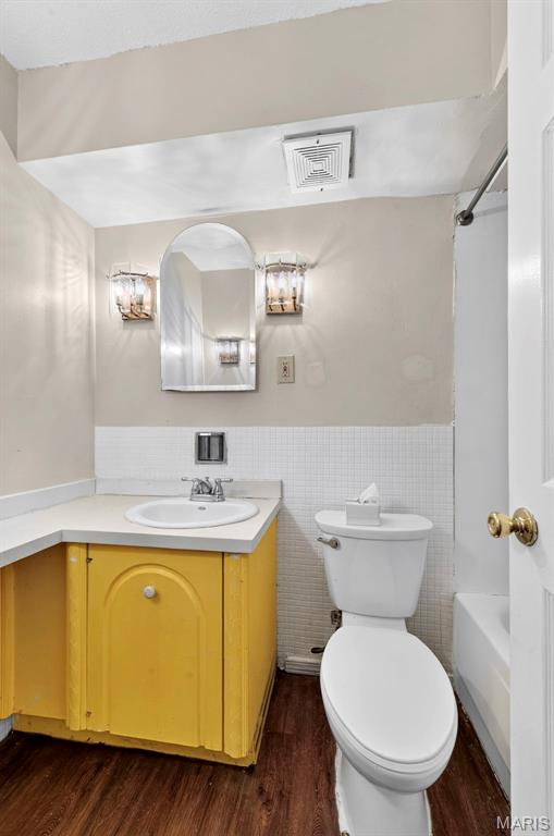 Granada Condo - Residential
