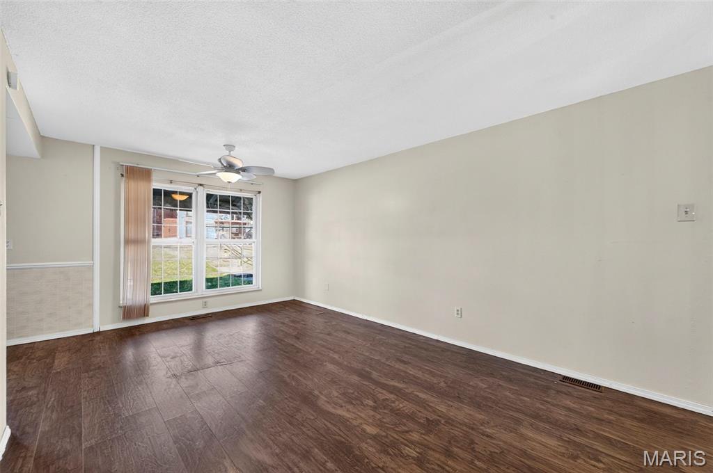 Granada Condo - Residential
