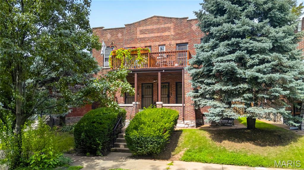 Welcome home to this charming 2-bedroom, 1-bath garden-style condo in the heart of historic Tower Groove East! This spacious 1,030 sq. ft. main-level unit blends classic character with everyday convenience, featuring beautiful wood floors throughout, generous living and dining spaces, and abundant natural light. The functional kitchen offers ample cabinet space, while the full basement provides valuable storage. Enjoy the beautifully maintained courtyard setting and low-maintenance living with association amenities that include water, trash, snow removal, grounds maintenance, and insurance. Located just minutes from downtown St. Louis, Soulard, Lafayette Square, restaurants, parks, and major highways, this move-in-ready condo is an excellent opportunity for first-time buyers, downsizers, or investors. Don't miss your chance to own this affordable city gem!