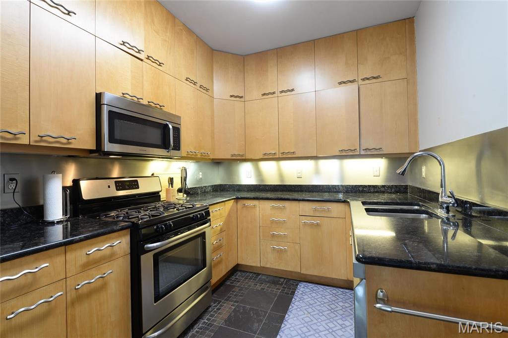 Davis Place - Residential Lease