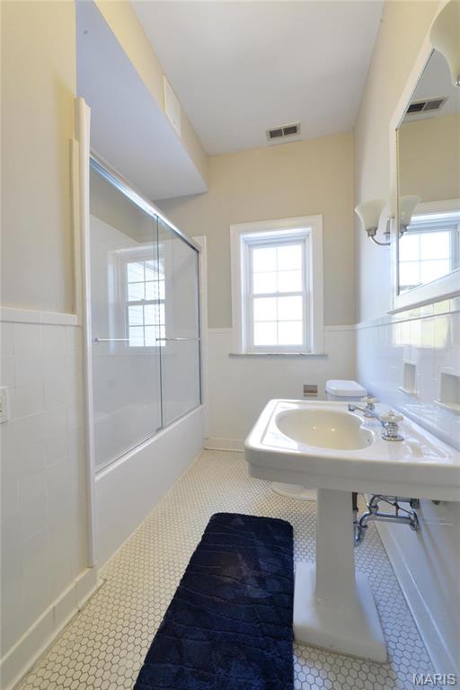 Davis Place - Residential Lease