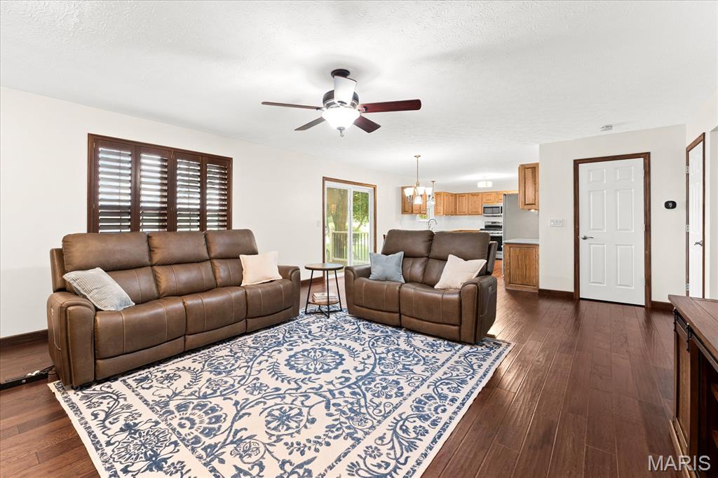 Woodridge Estates 8th Add - Residential