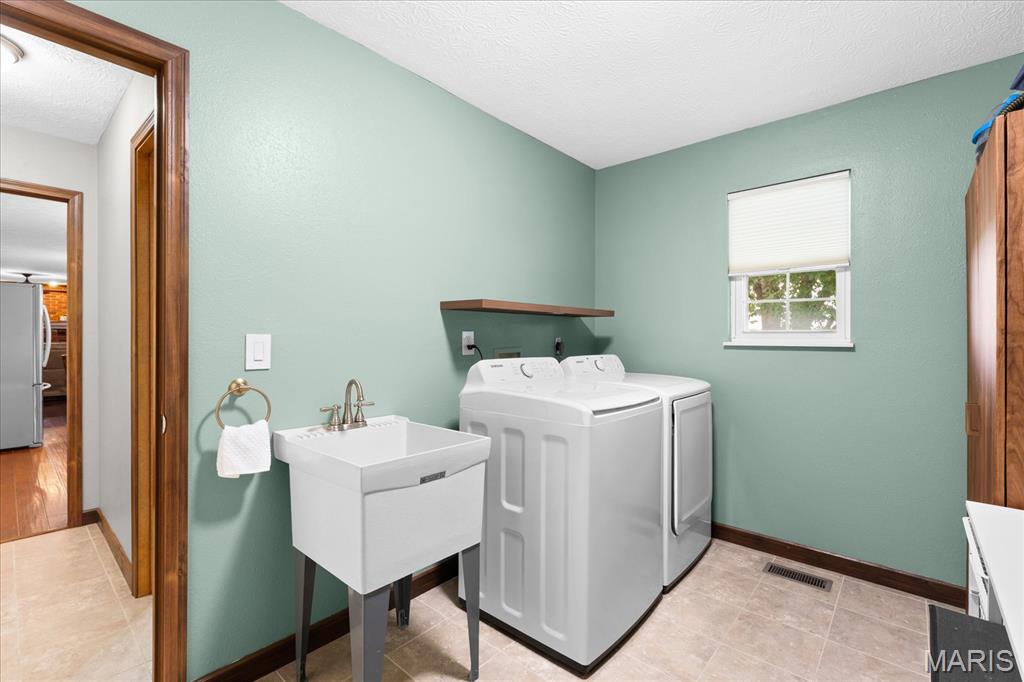 Woodridge Estates 8th Add - Residential