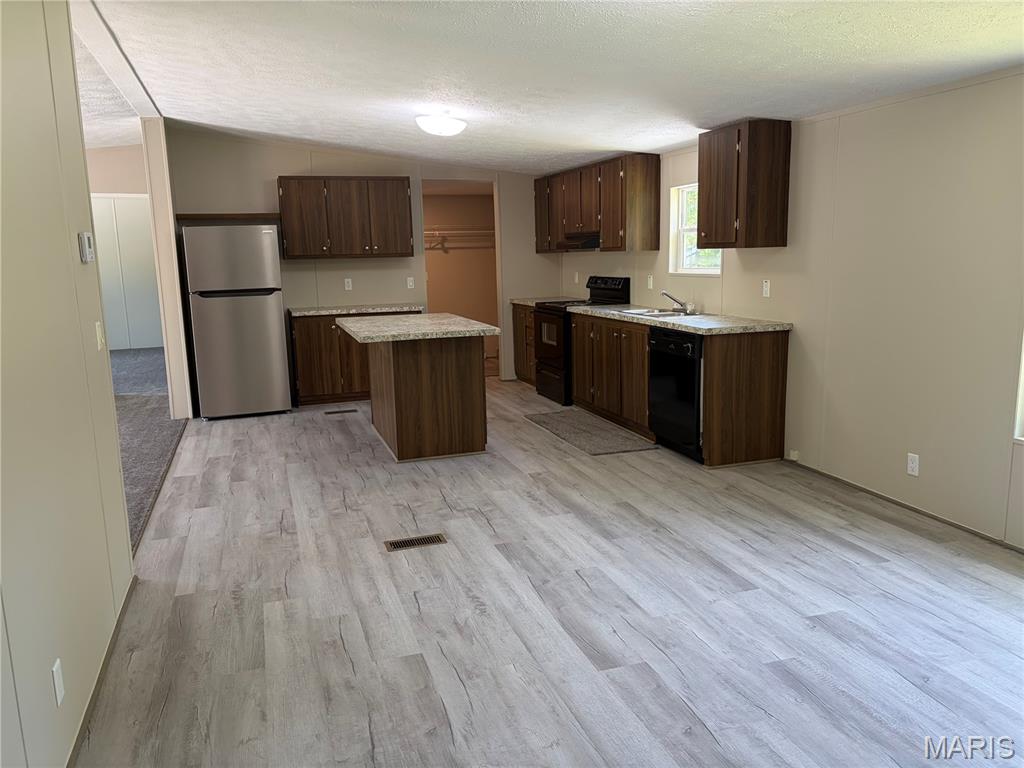 Montgomery River - Residential