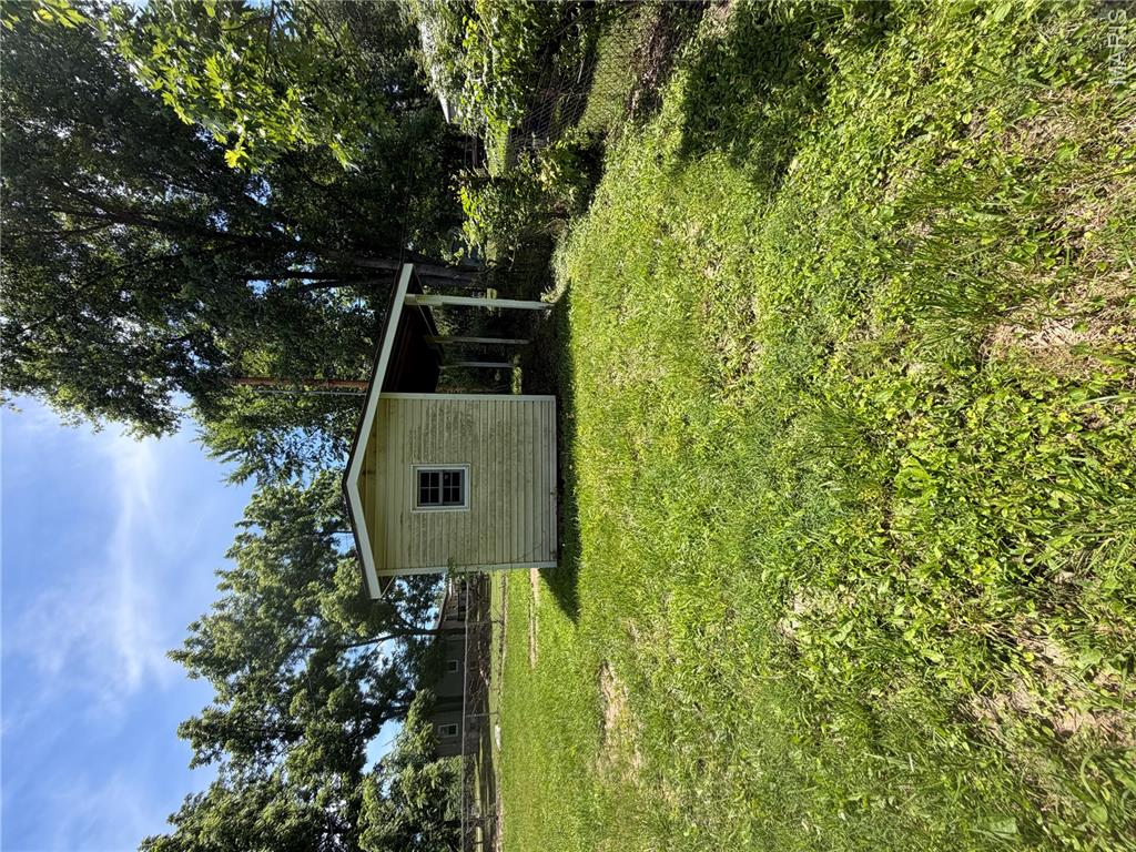 Montgomery River - Residential