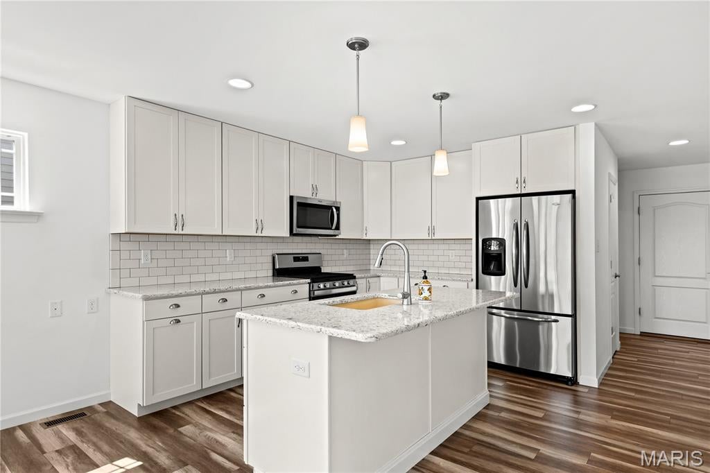 Charlestowne Landing #3 - Residential