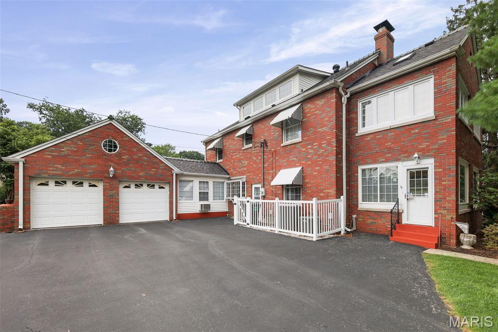 Pine Lawn Sub - Residential