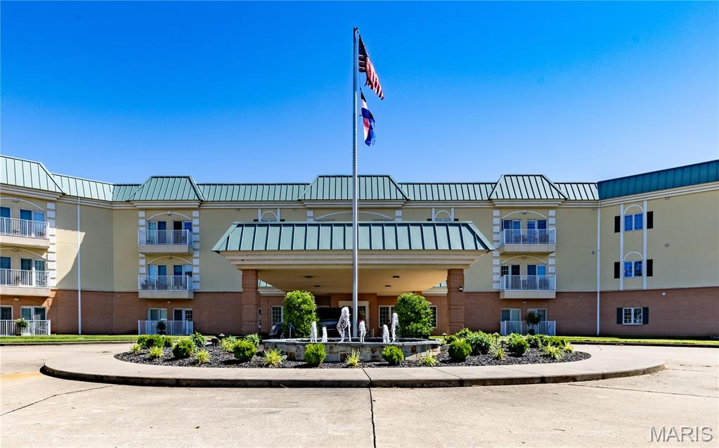 Maingate Condominiums - Residential