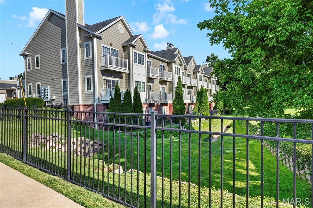 Villas At Oak Bend 5 The - Residential
