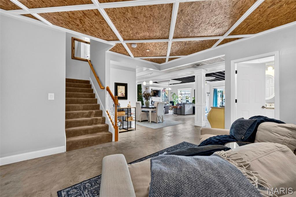 Villas At Oak Bend 5 The - Residential