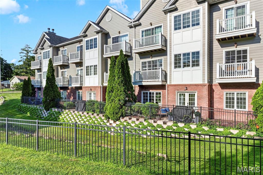 Villas At Oak Bend 5 The - Residential