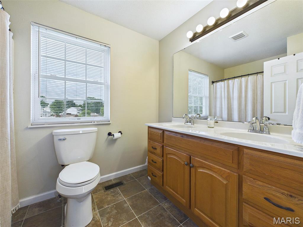 Timberlake Manor 4 - Residential