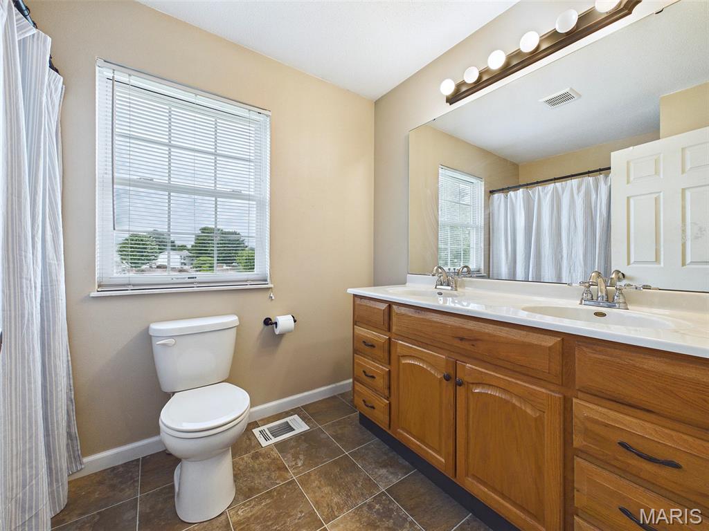 Timberlake Manor 4 - Residential