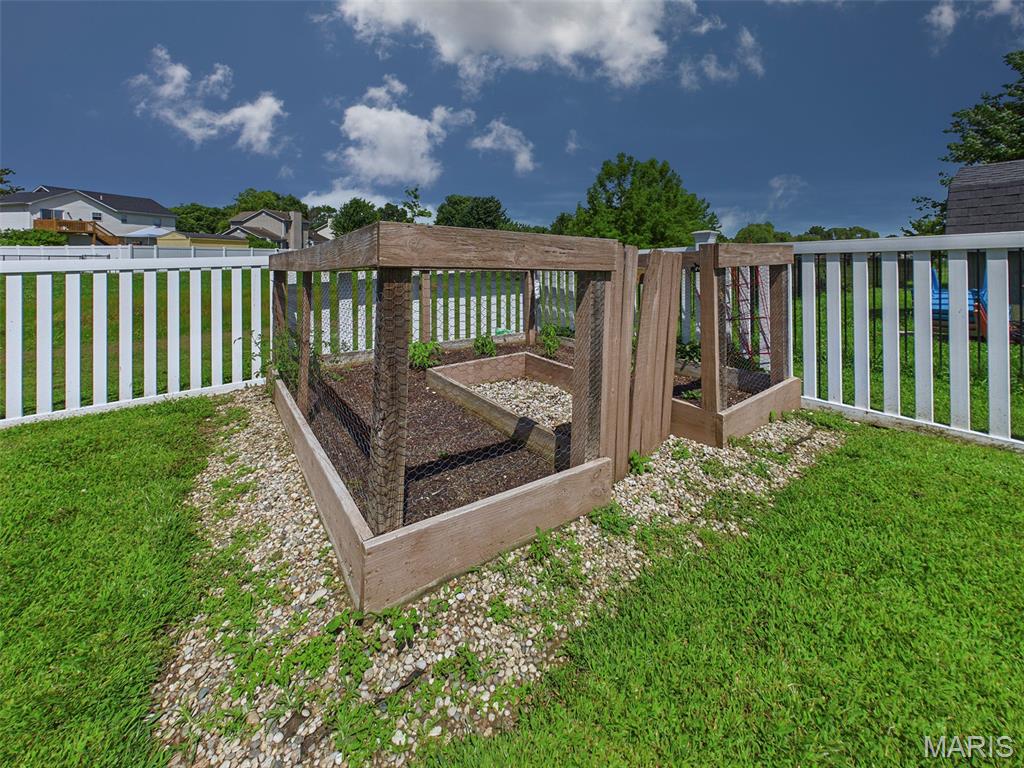 Timberlake Manor 4 - Residential